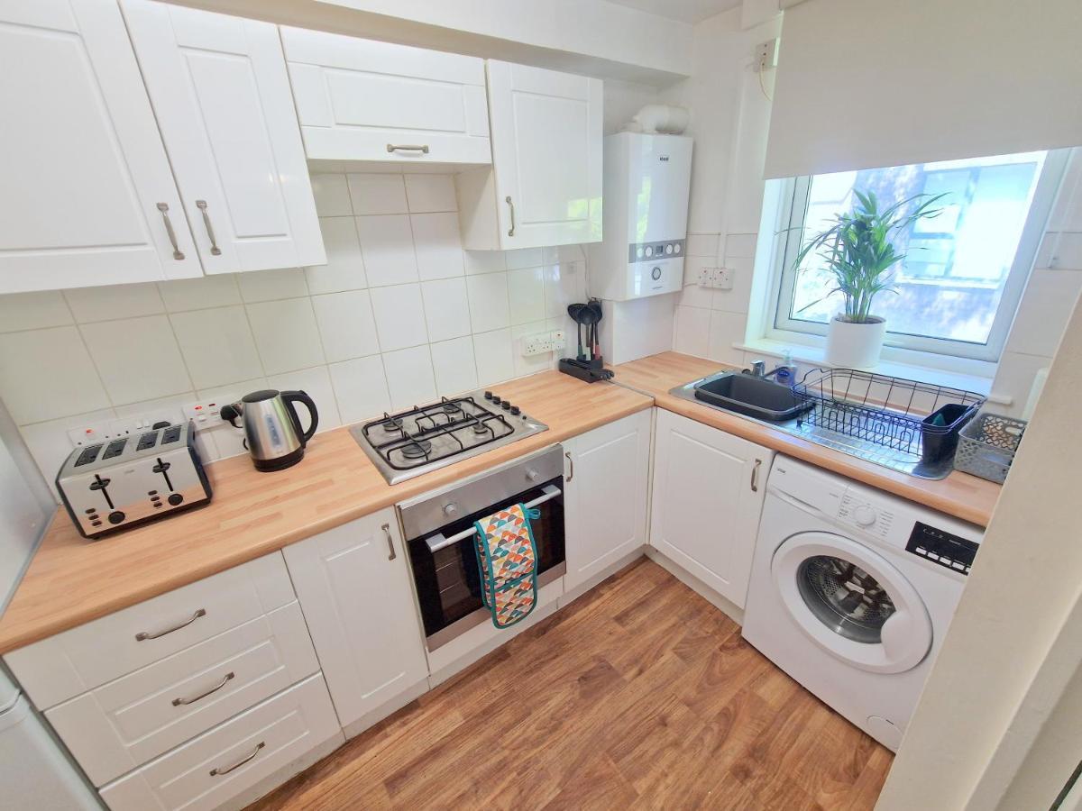 Flat In Battersea, 5 Minutes From Clapham Junction Station Apartment London Exterior photo