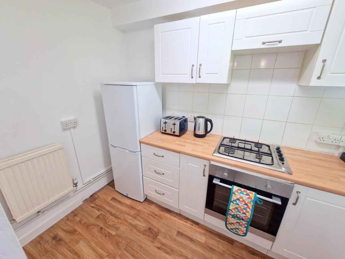 Flat In Battersea, 5 Minutes From Clapham Junction Station Apartment London Exterior photo