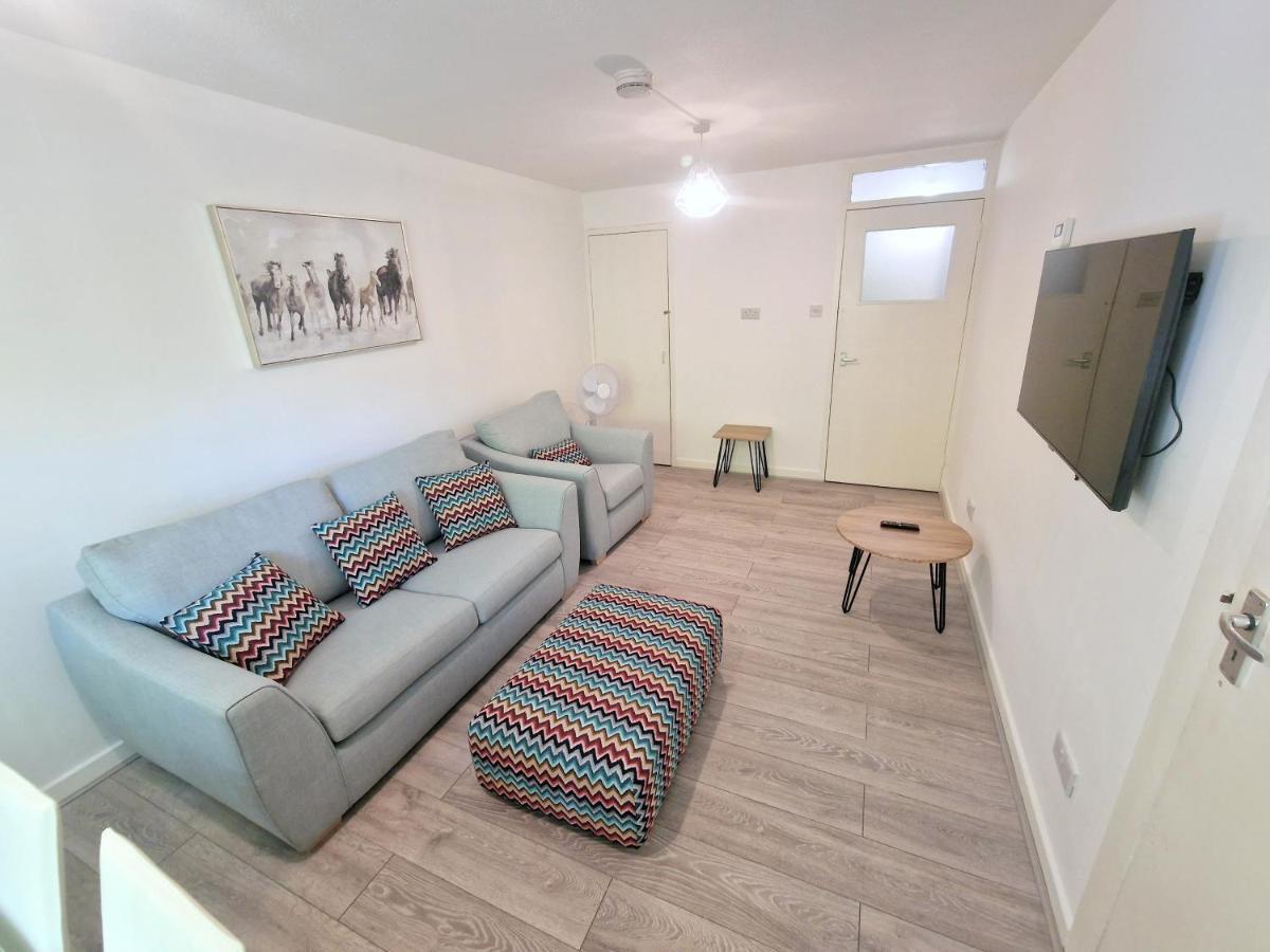 Flat In Battersea, 5 Minutes From Clapham Junction Station Apartment London Exterior photo