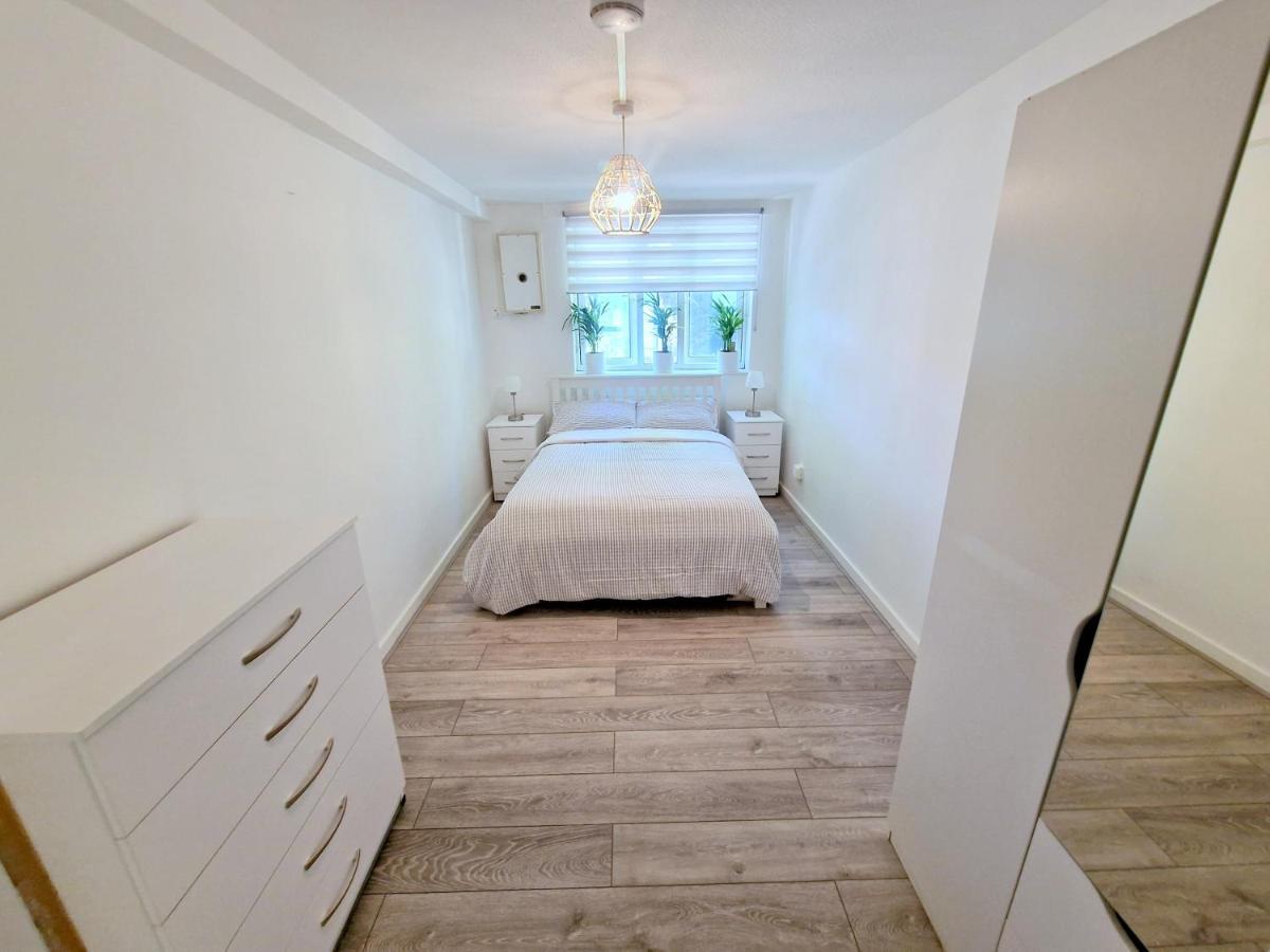 Flat In Battersea, 5 Minutes From Clapham Junction Station Apartment London Exterior photo